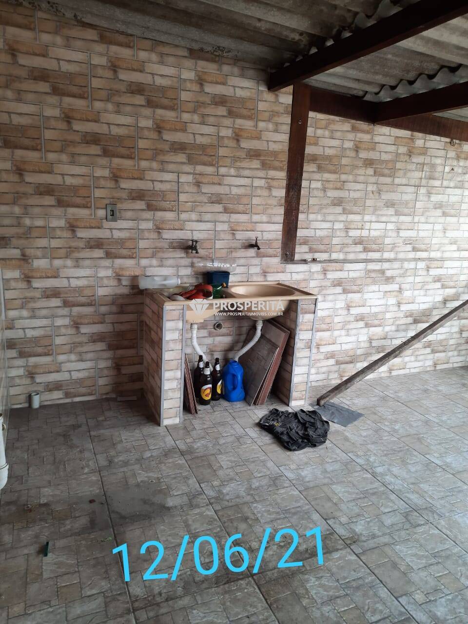 Casa à venda com 4 quartos, 160m² - Foto 3
