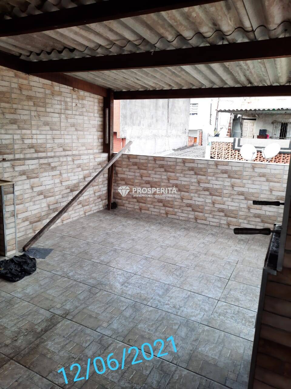 Casa à venda com 4 quartos, 160m² - Foto 4