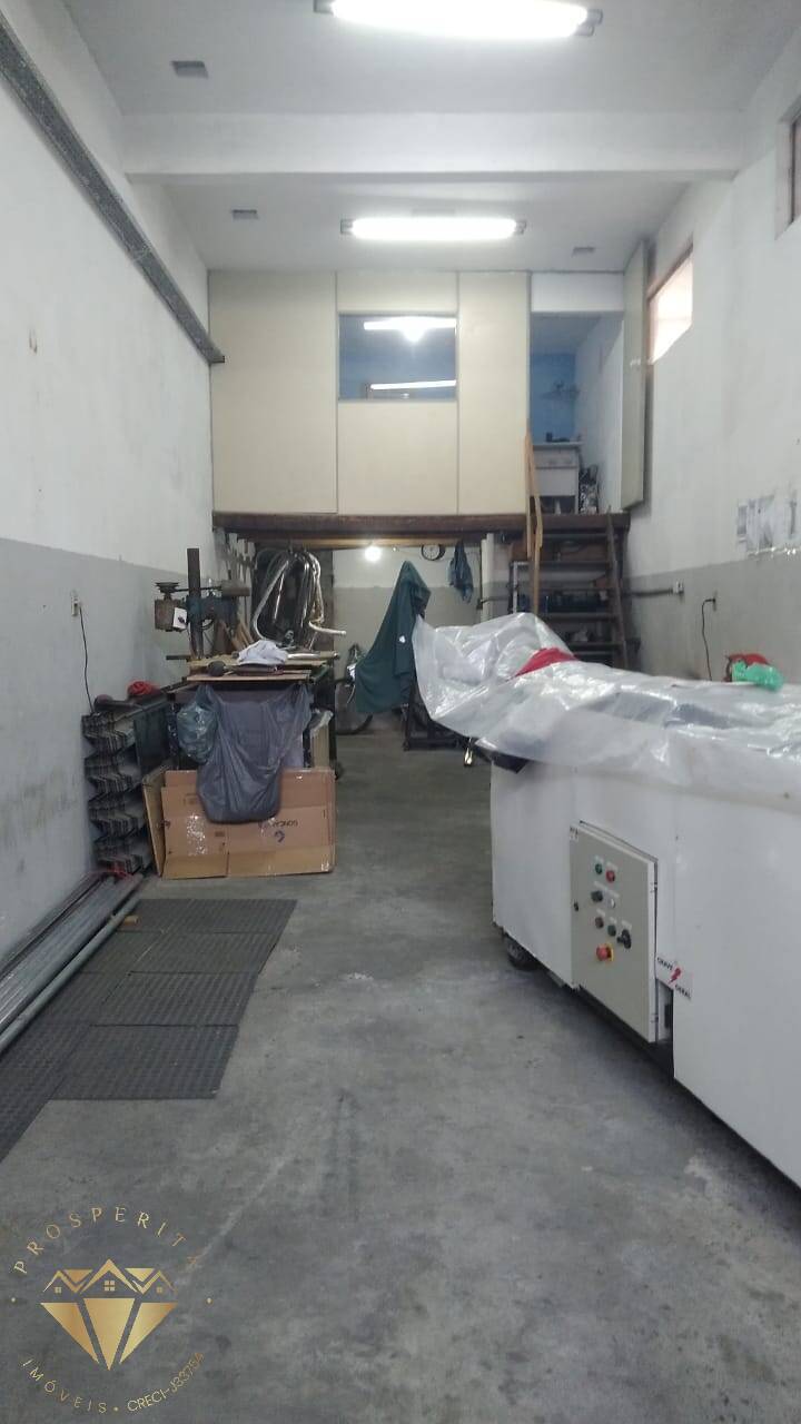 Casa, 4 quartos, 215 m² - Foto 2