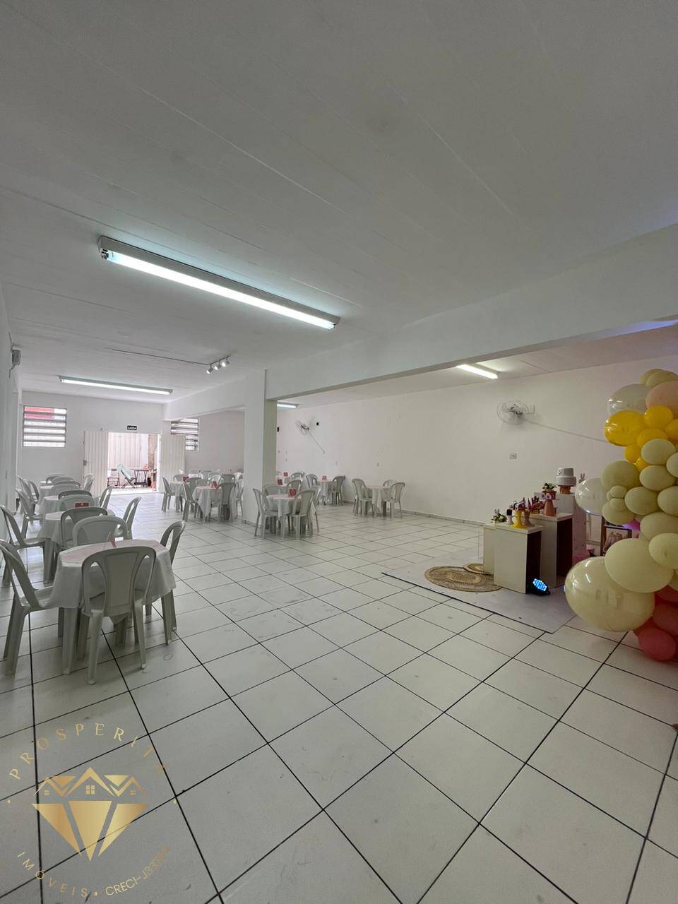 Depósito-Galpão, 200 m² - Foto 2